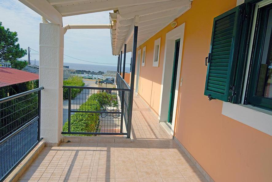 Aris Seaside Issos Beach Ájosz Jeórjosz Kültér fotó
