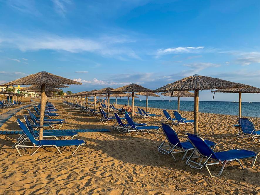 Aris Seaside Issos Beach Ájosz Jeórjosz Kültér fotó